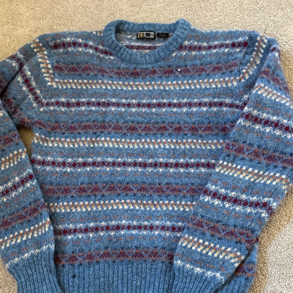 Cozy Blue Patterned Crewneck Sweater